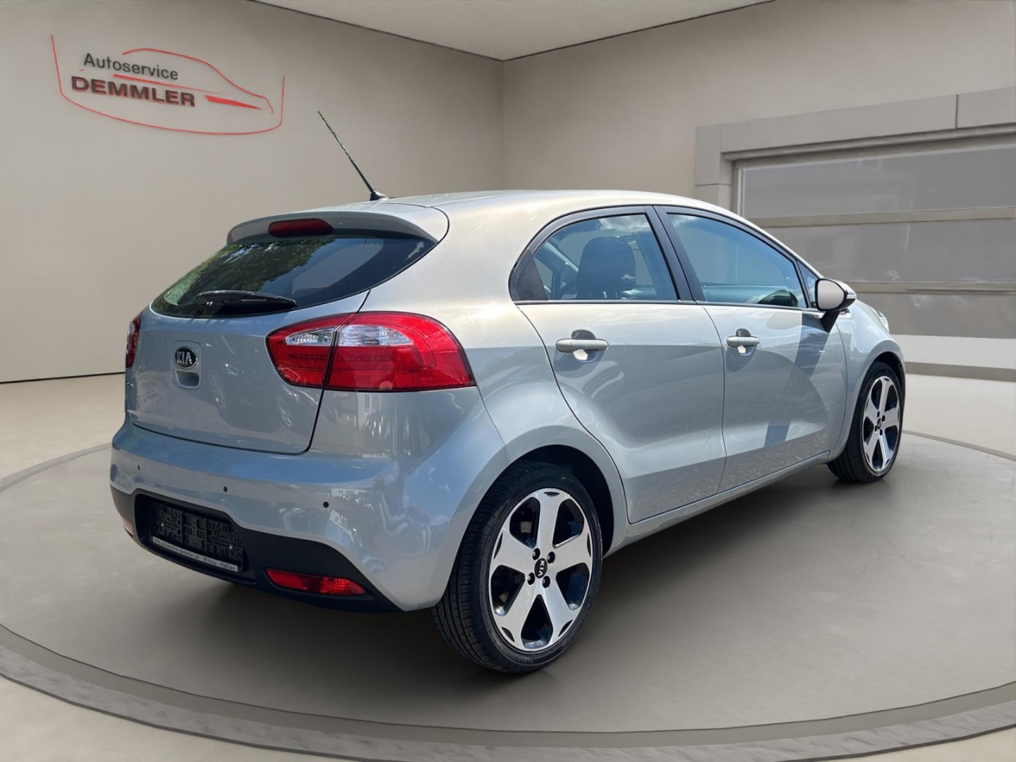 Kia Rio Spirit,Einparkhilfe,Lenkradheizung, Klimaanlage, fresh beige met. – Bild 5
