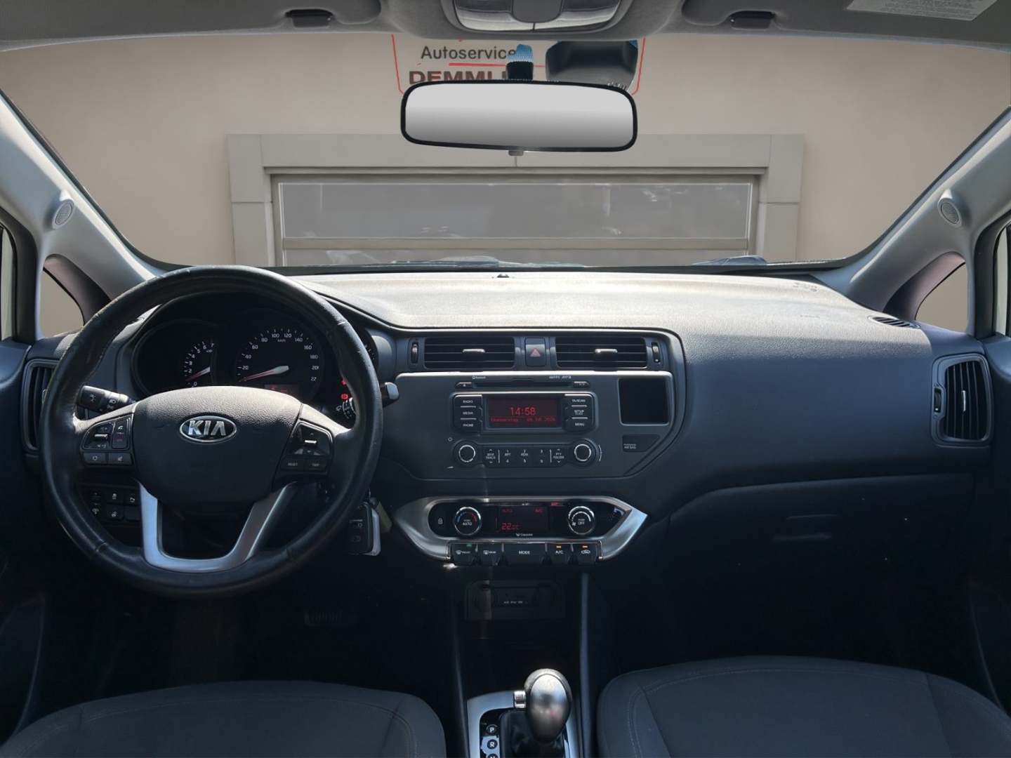 Kia Rio Spirit,Einparkhilfe,Lenkradheizung, Klimaanlage, fresh beige met. – Bild 11