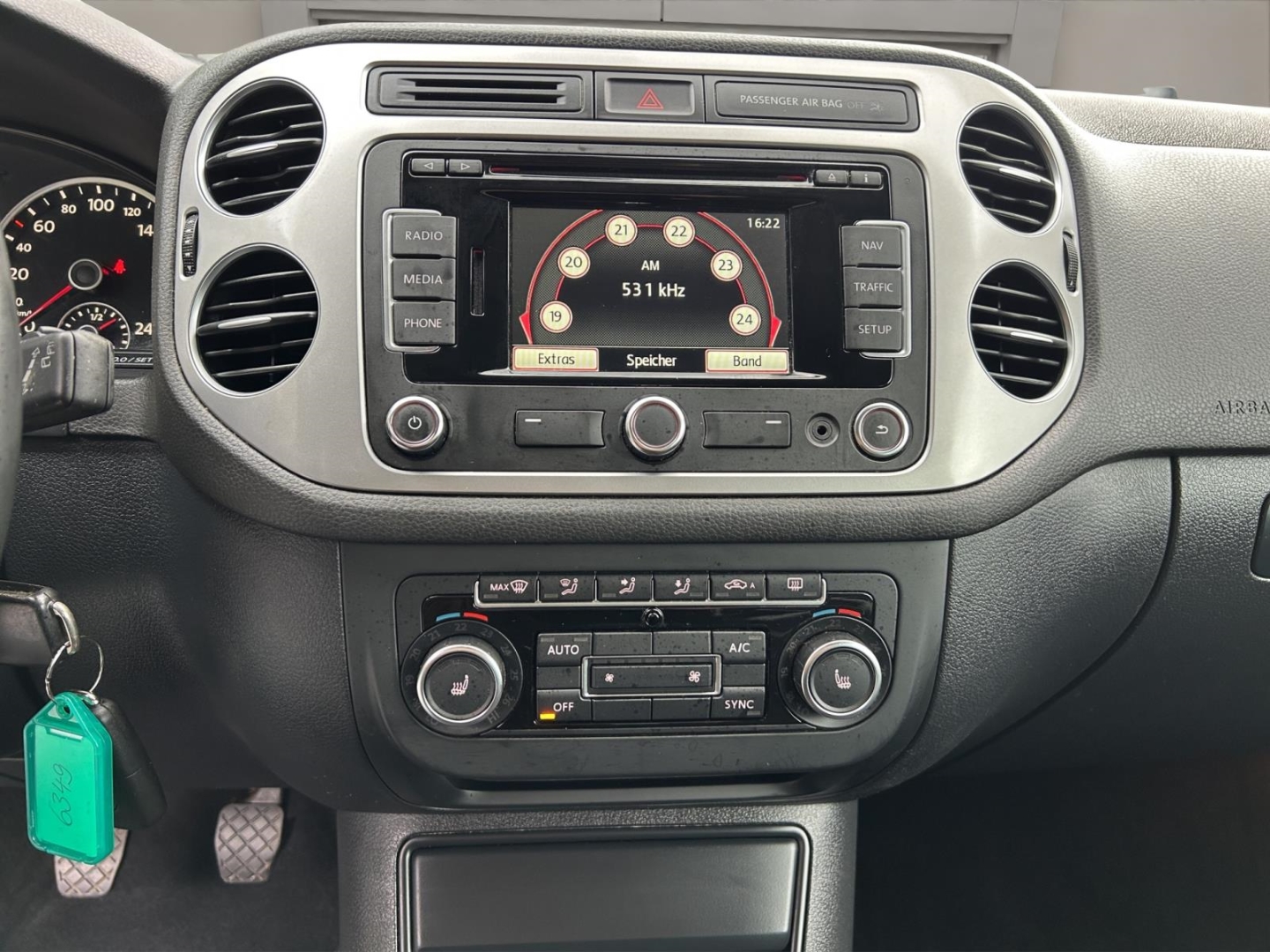 VW Tiguan Cup Sport & Style ,Climatronic,Sitzheizung,PDC, weiss – Bild 14