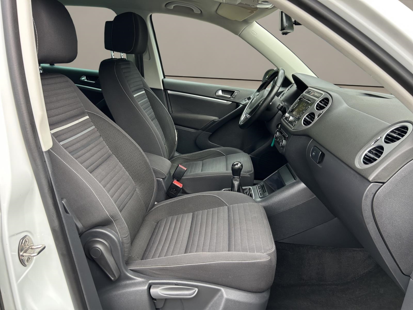 VW Tiguan Cup Sport & Style ,Climatronic,Sitzheizung,PDC, weiss – Bild 15