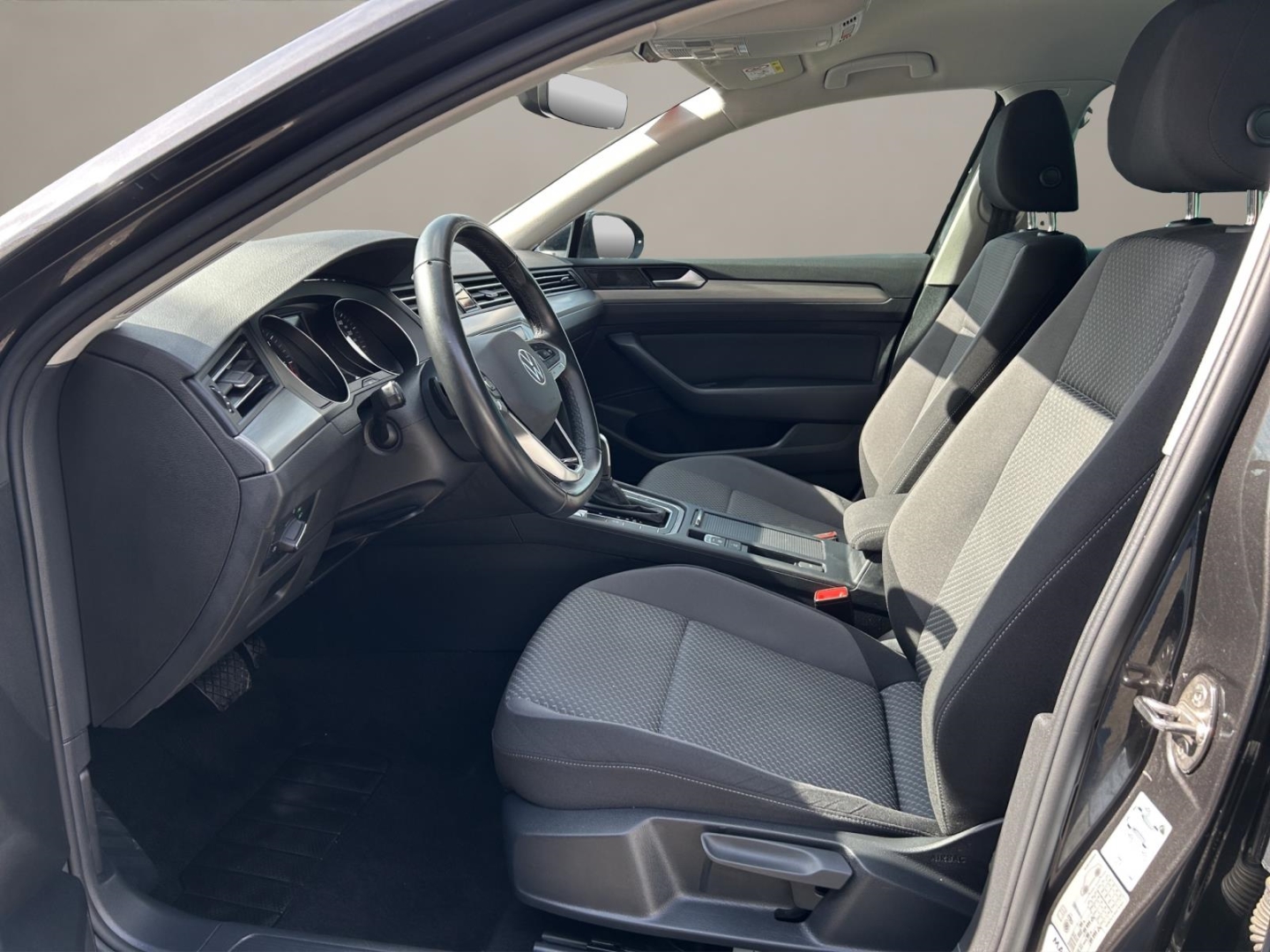 VW Passat Conceptline,LED,Climatronic,Tempomat,DAB/MP3, grau – Bild 9