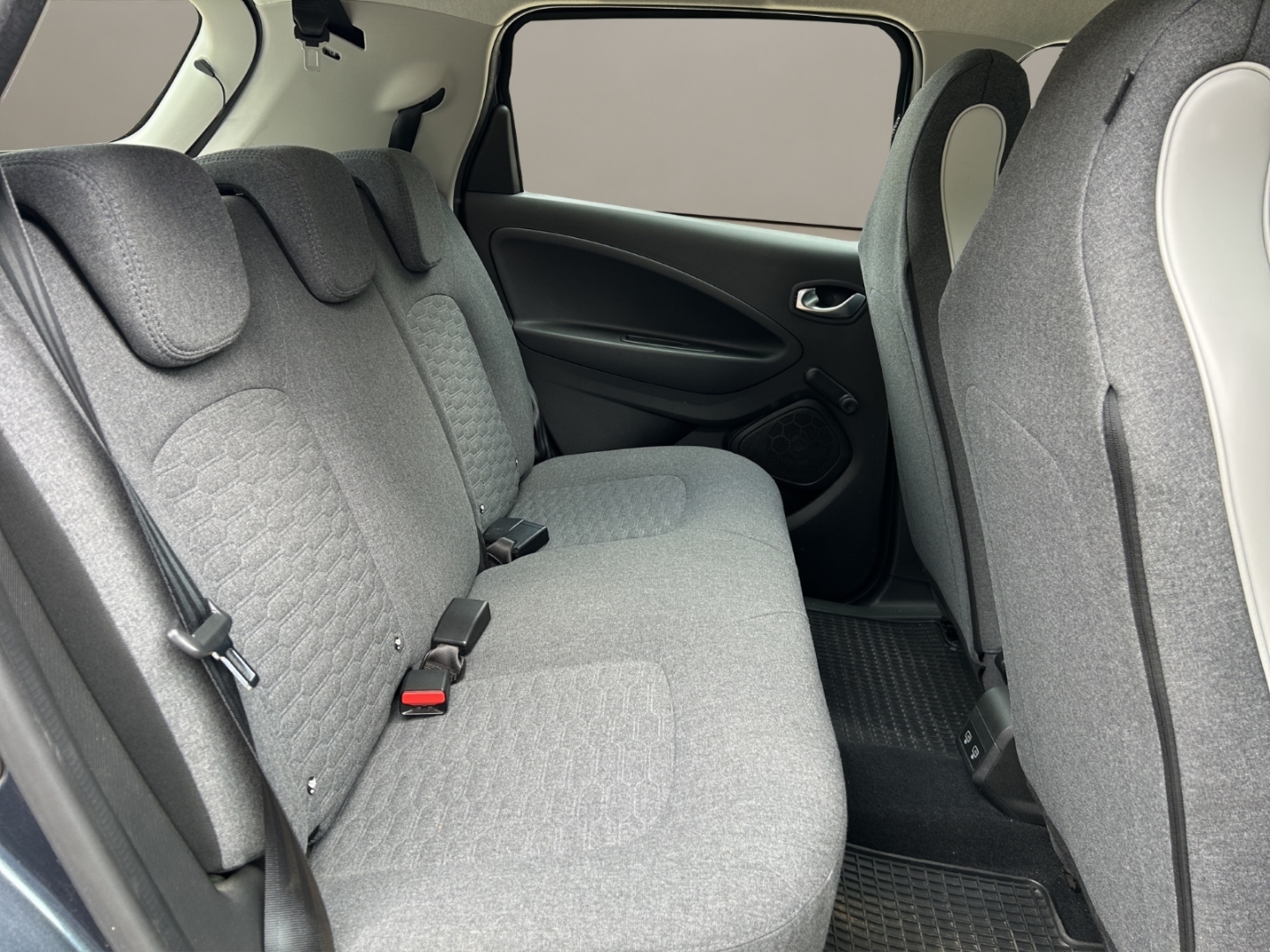 Renault ZOE 52kWh,LED,Climatronic,Sitzheizung,Navi,R.Kamera, weiß – Bild 16