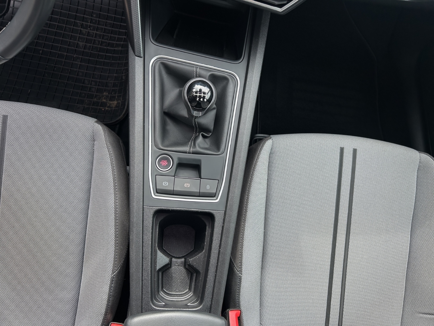 Seat Leon Style,LED,DAB,Tempomat,Winterpaket,Climatronic,PDC, candy weiss – Bild 13