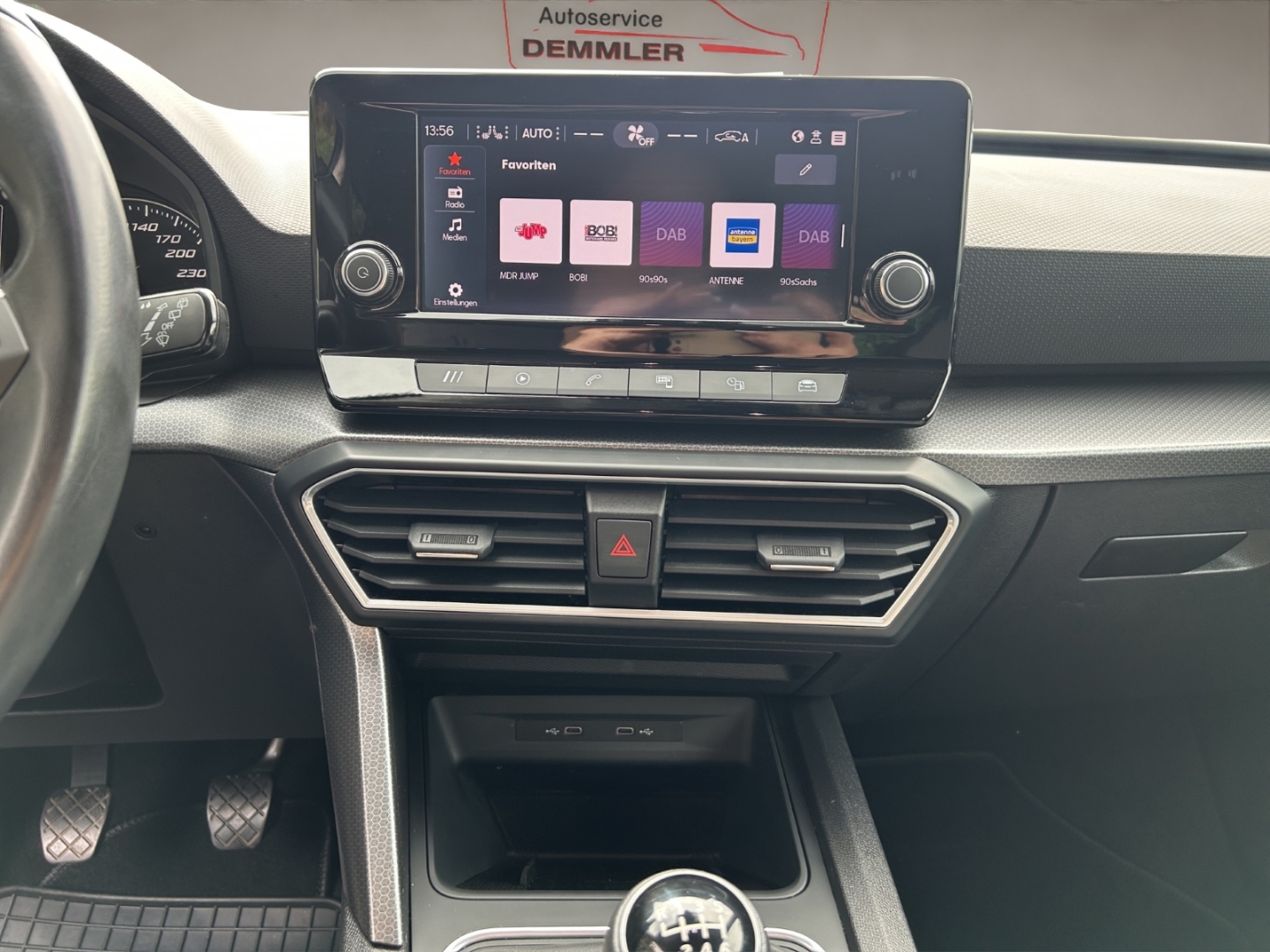 Seat Leon Style,LED,DAB,Tempomat,Winterpaket,Climatronic,PDC, candy weiss – Bild 14