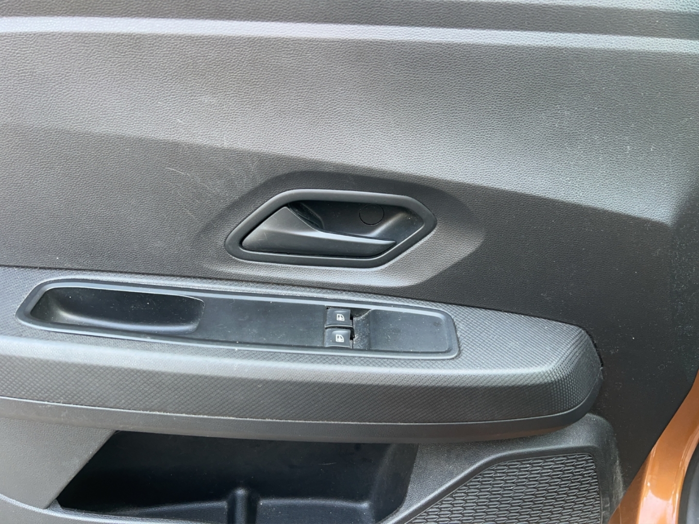 Dacia Sandero III Stepway ,LED, Klima, DAB, Tempomat, orange atacama – Bild 10