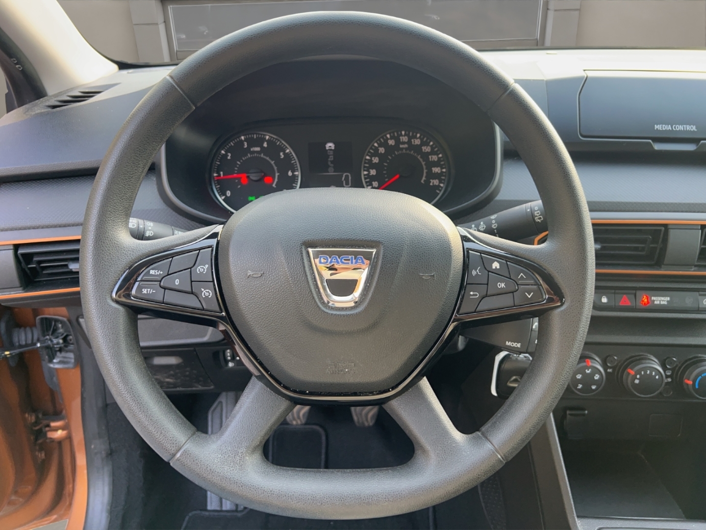 Dacia Sandero III Stepway ,LED, Klima, DAB, Tempomat, orange atacama – Bild 12