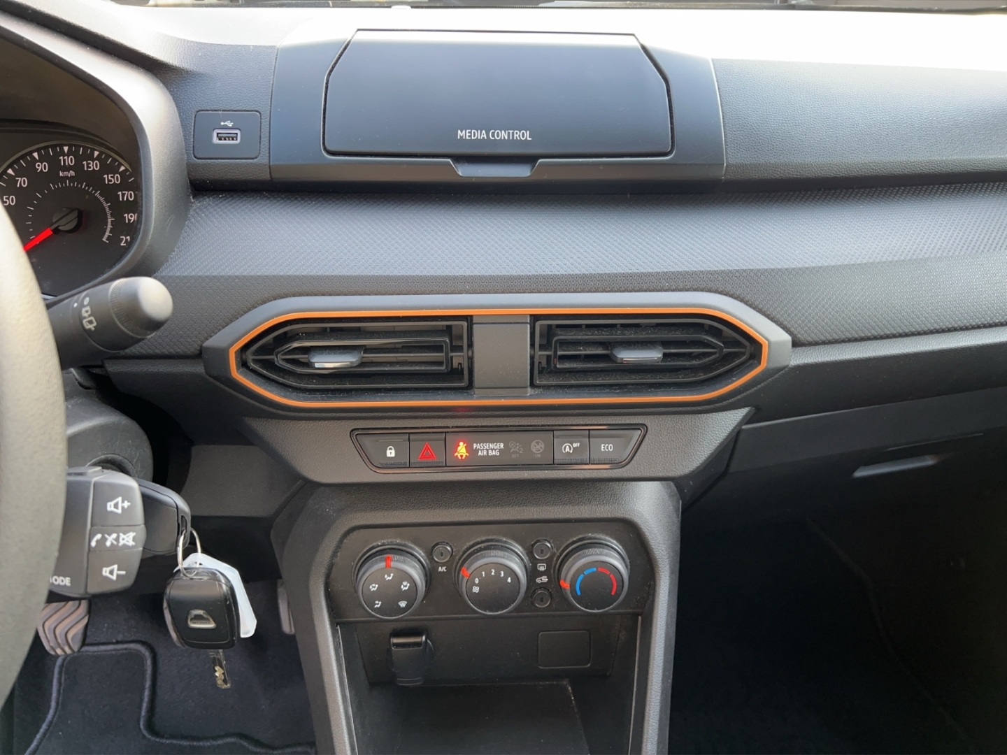 Dacia Sandero III Stepway ,LED, Klima, DAB, Tempomat, orange atacama – Bild 14