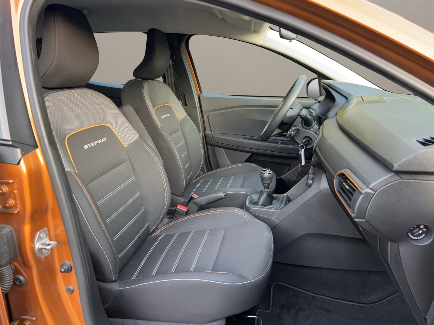 Dacia Sandero III Stepway ,LED, Klima, DAB, Tempomat, orange atacama – Bild 15