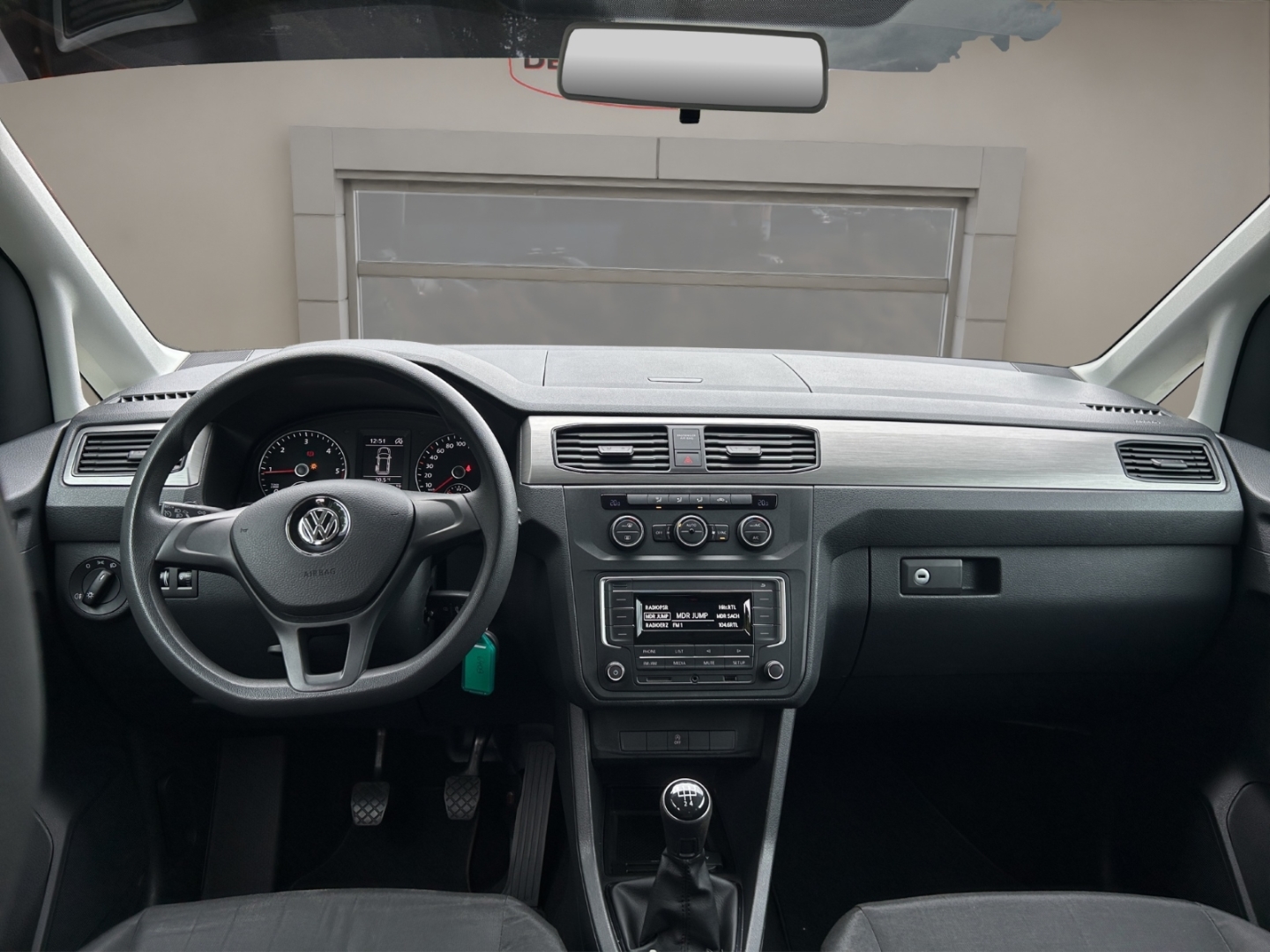 VW Caddy 2.0 TDI, Climatronic, Tempomat ,Parksensoren, candy-weiß – Bild 11