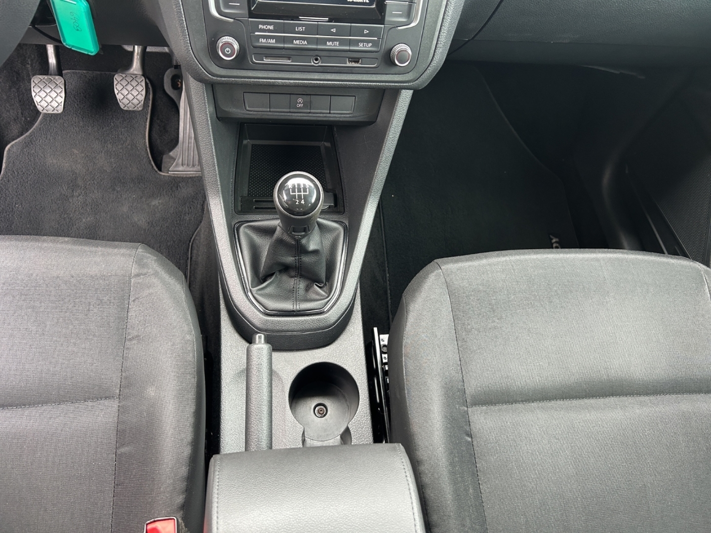 VW Caddy 2.0 TDI, Climatronic, Tempomat ,Parksensoren, candy-weiß – Bild 13