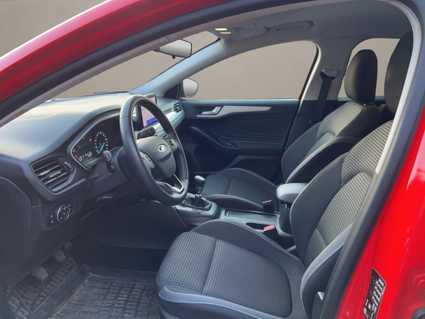 Ford Focus LED,Navi,Tempomat,R.-Kamera,Winter-P.,DAB, race-rot – Bild 9
