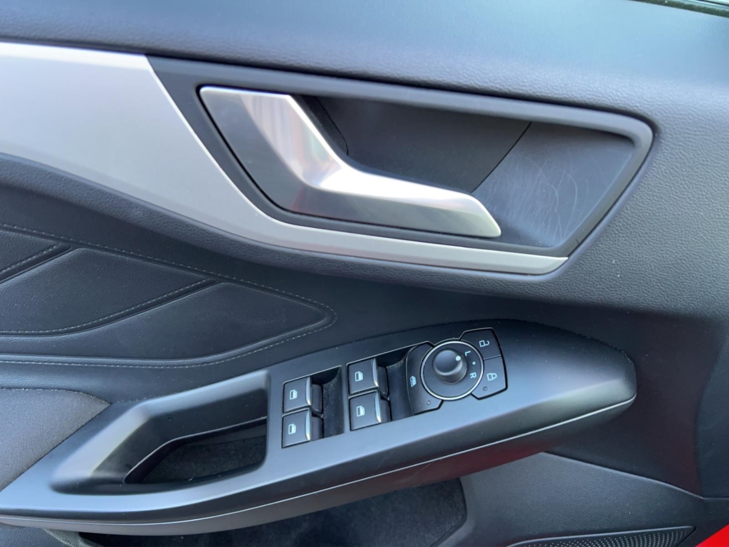 Ford Focus LED,Navi,Tempomat,R.-Kamera,Winter-P.,DAB, race-rot – Bild 10