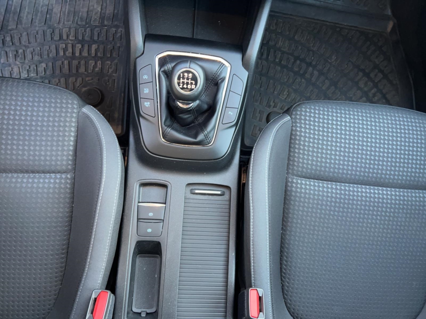 Ford Focus LED,Navi,Tempomat,R.-Kamera,Winter-P.,DAB, race-rot – Bild 13