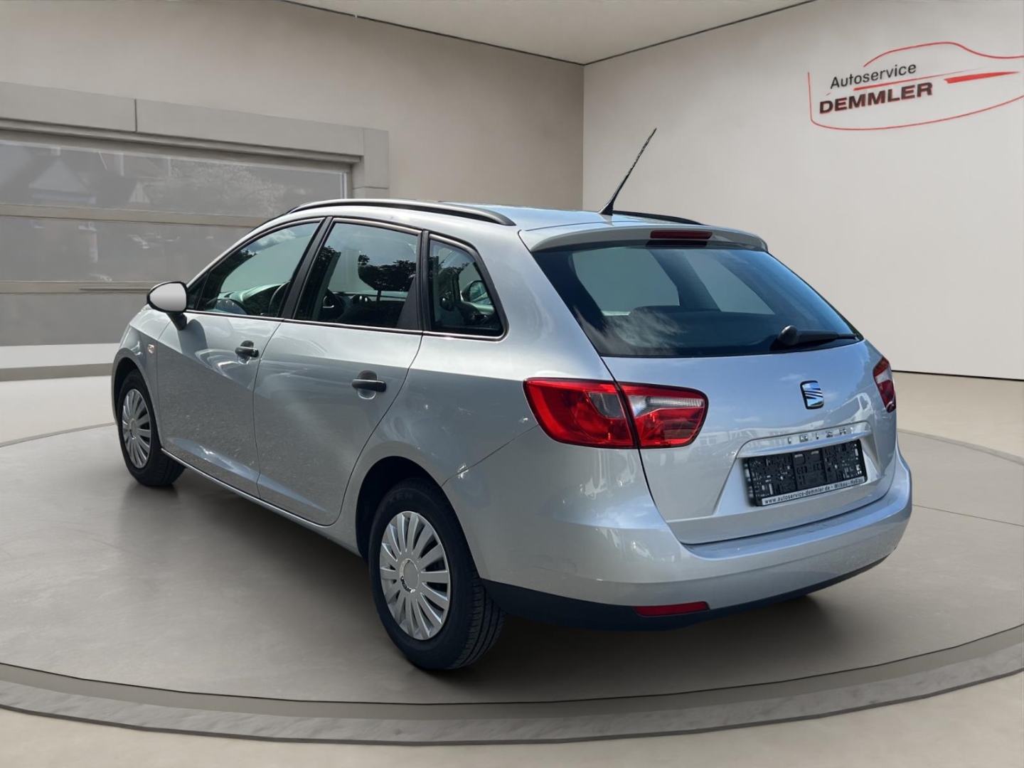 Seat Ibiza ST Reference,Klima, Navi ,Radio MP3, estrella silber – Bild 7