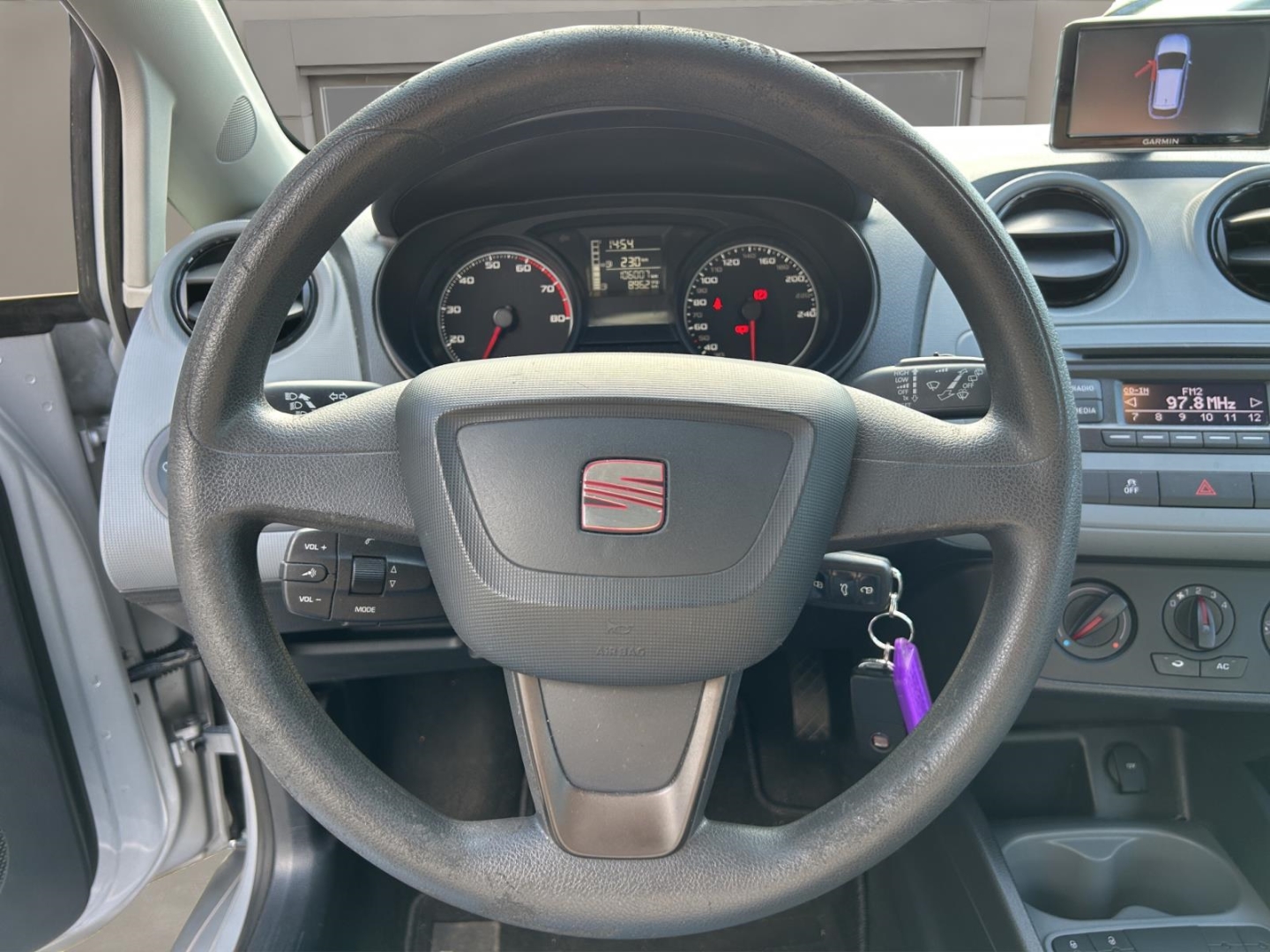 Seat Ibiza ST Reference,Klima, Navi ,Radio MP3, estrella silber – Bild 12