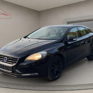Volvo V40 Navi,Tempomat, Klimaautomatik,Parksensoren, black sapphire / metallic (schwarz)